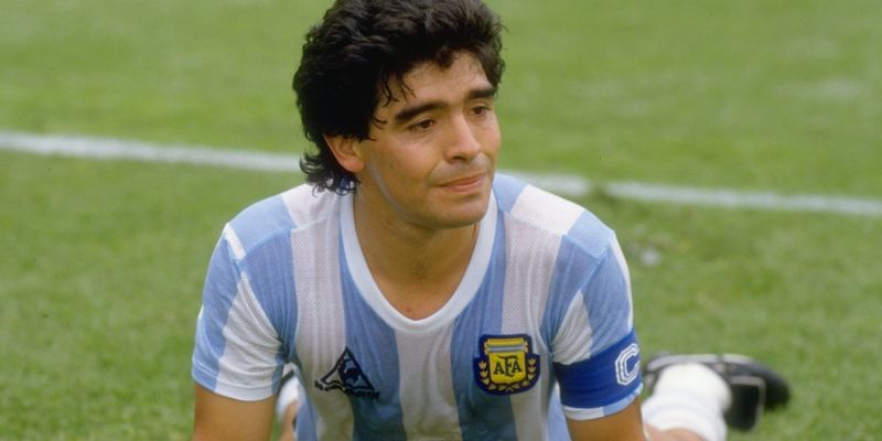 Top 3 cầu thủ vĩ đại phải kể đến Diego Maradona